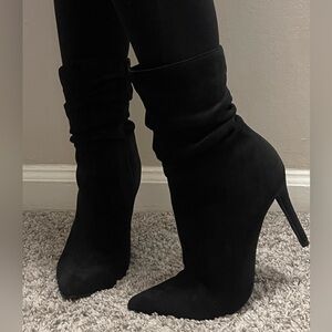 Elegant Black Women's Boots